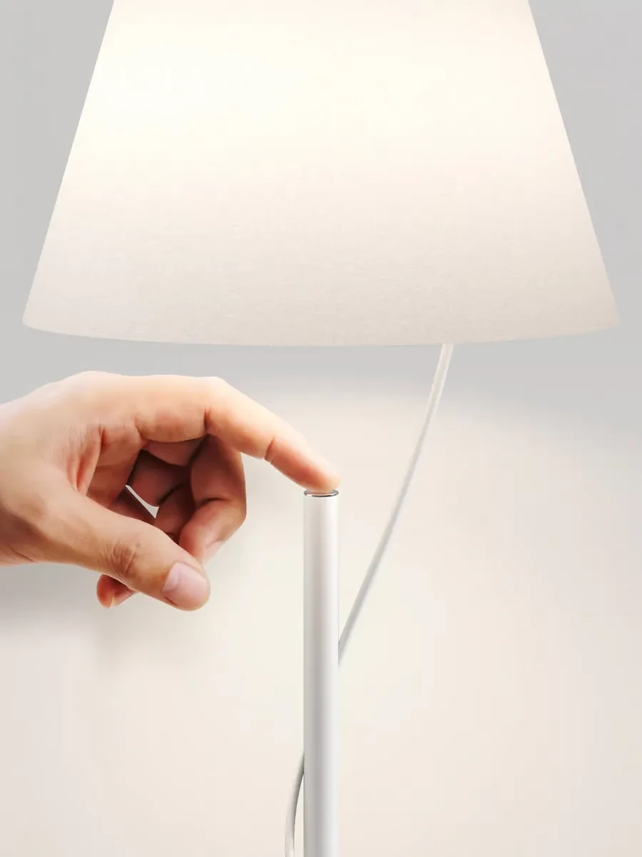 Hover Lampadaire
