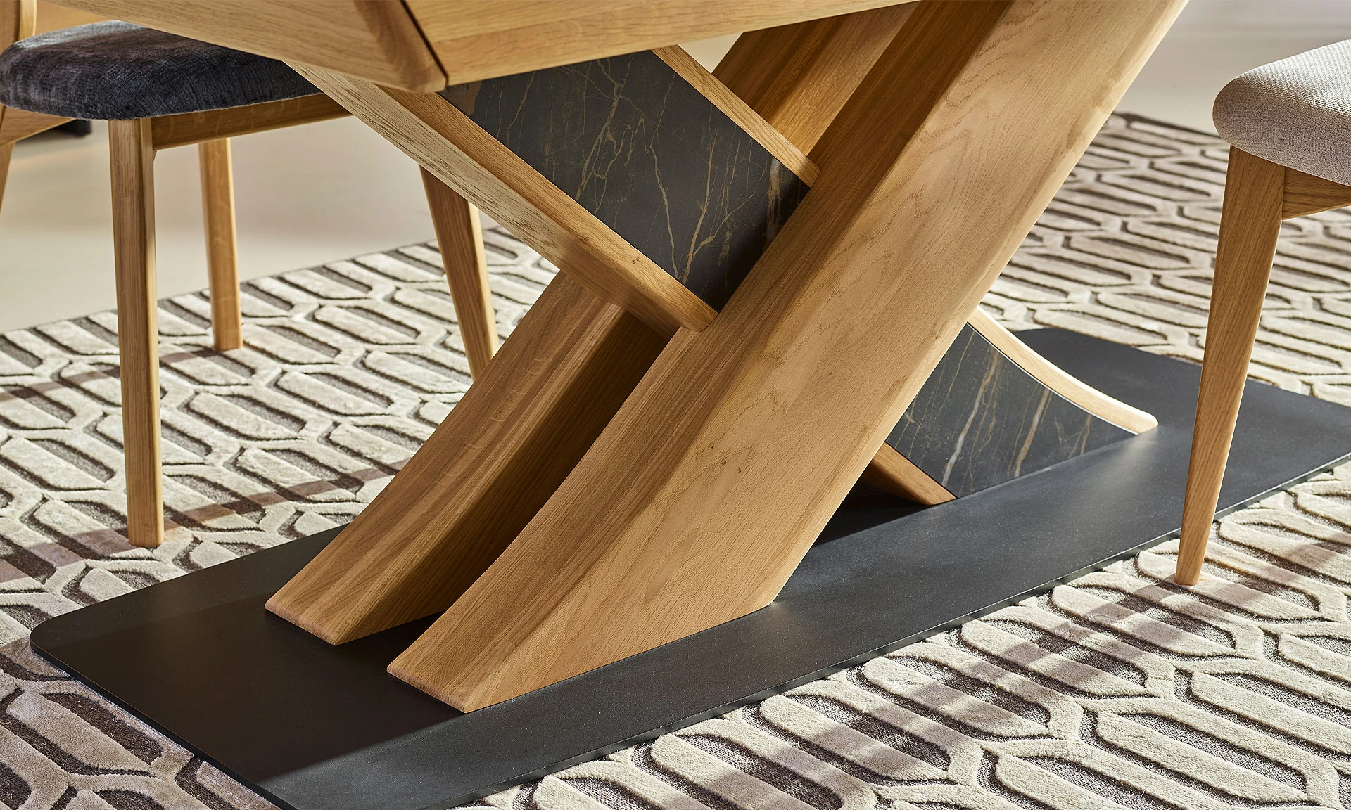 Eros - Table spectaculaire L. 220/380 cm