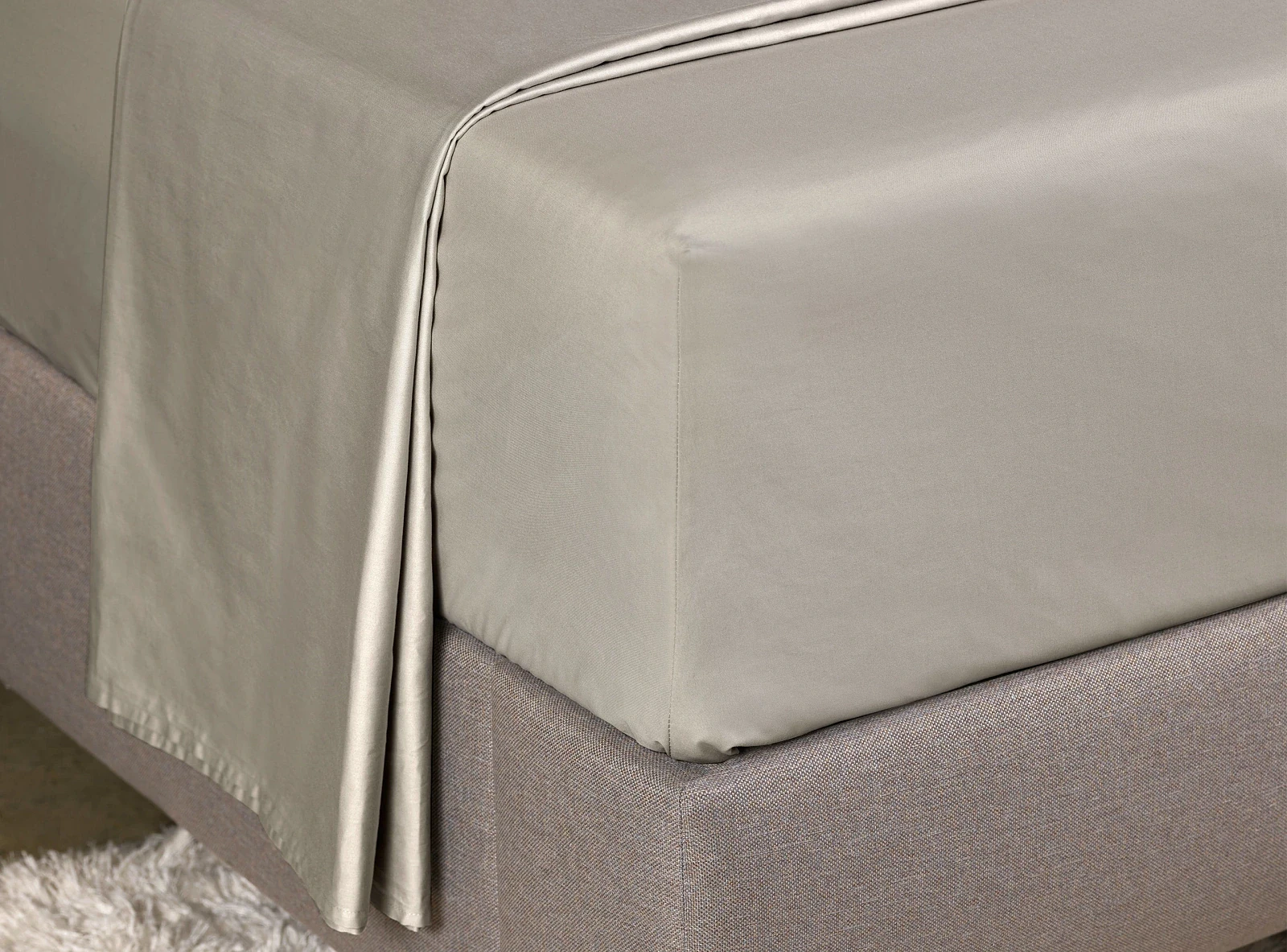 Drap-housse en satin de coton Home by TEMPUR Luxe