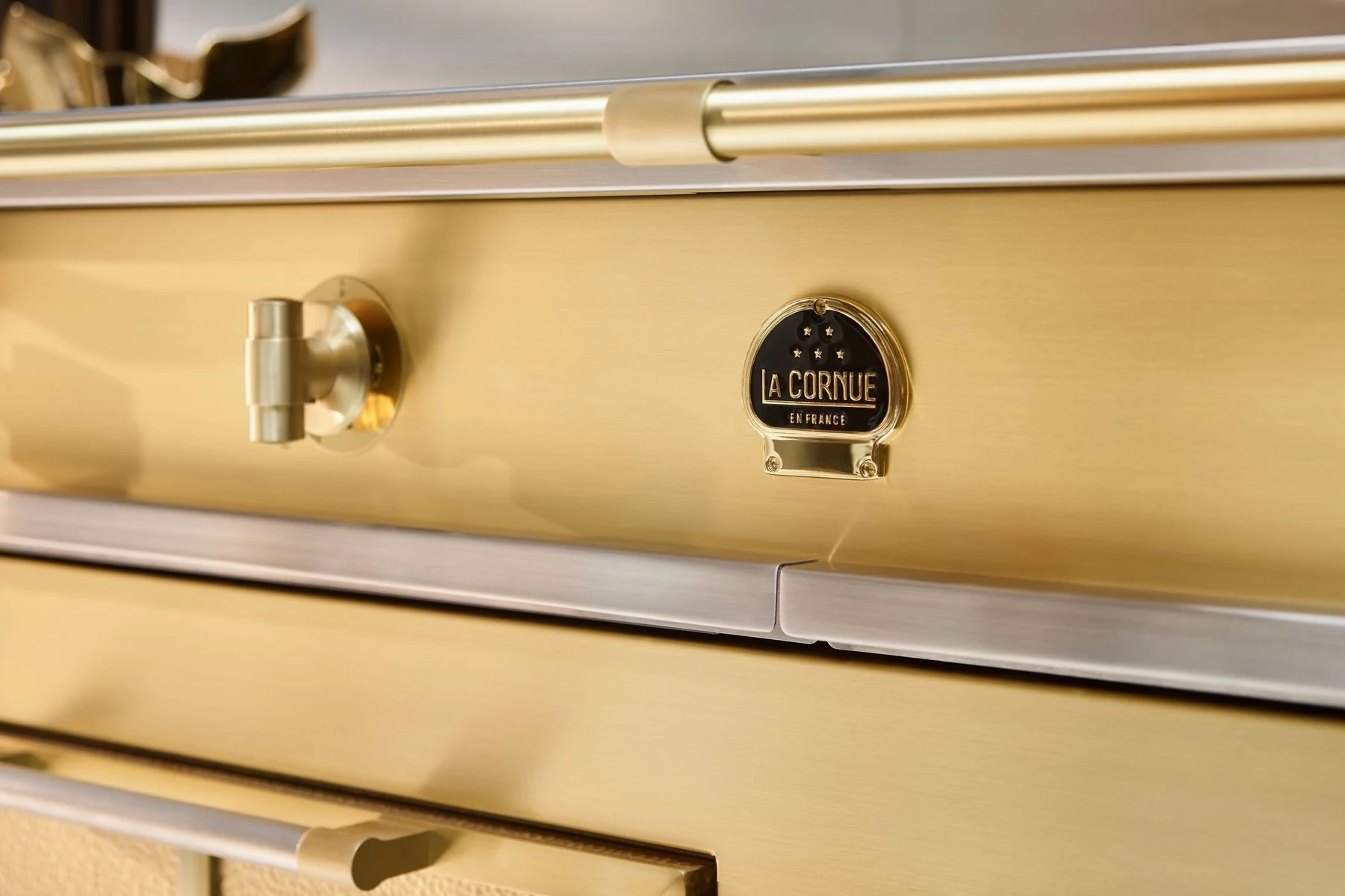Piano La Cornue Château — Collaboration Matthew Quinn