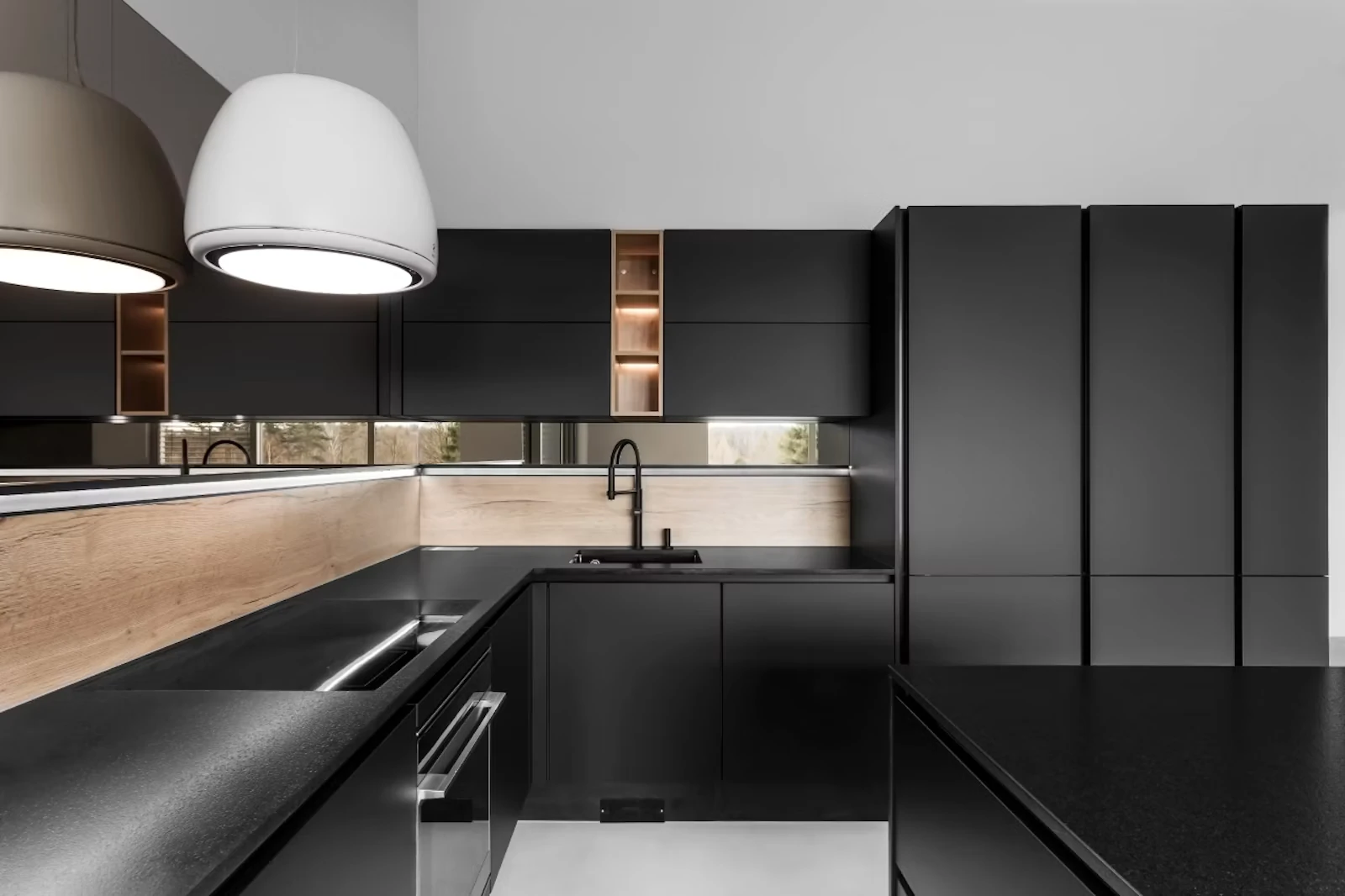 Sensa Moak Black
