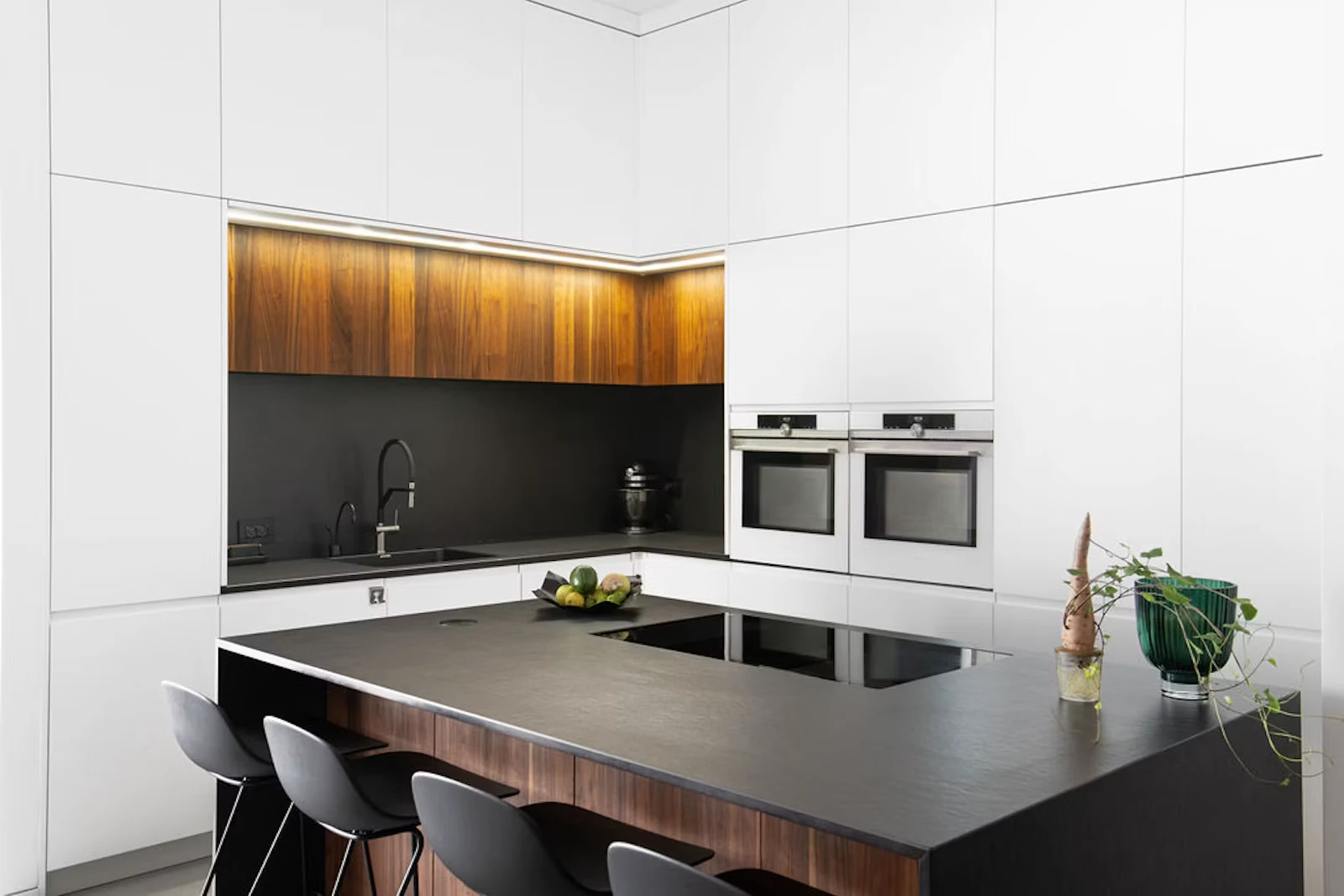 Dekton Sirius