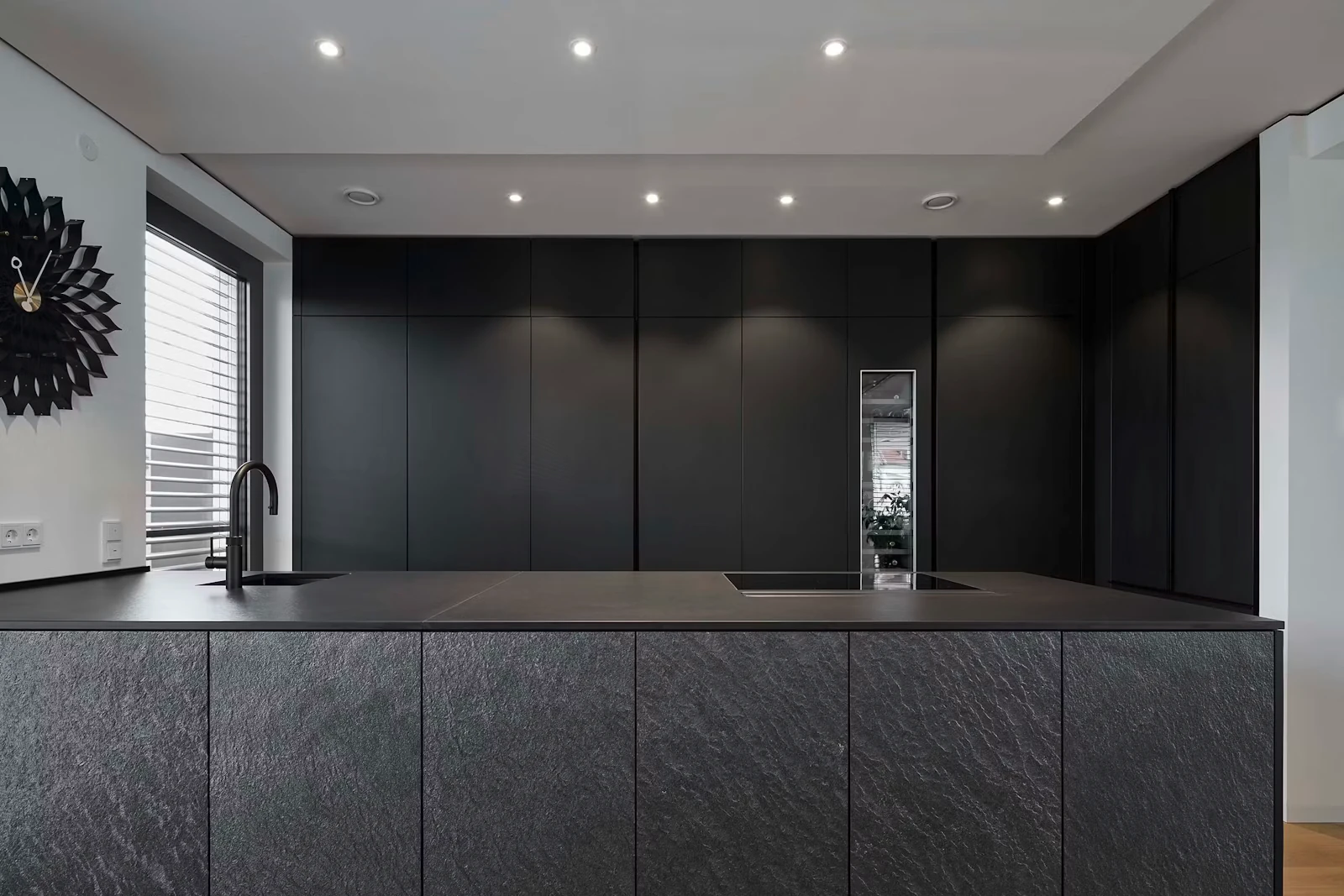 Dekton Sirius