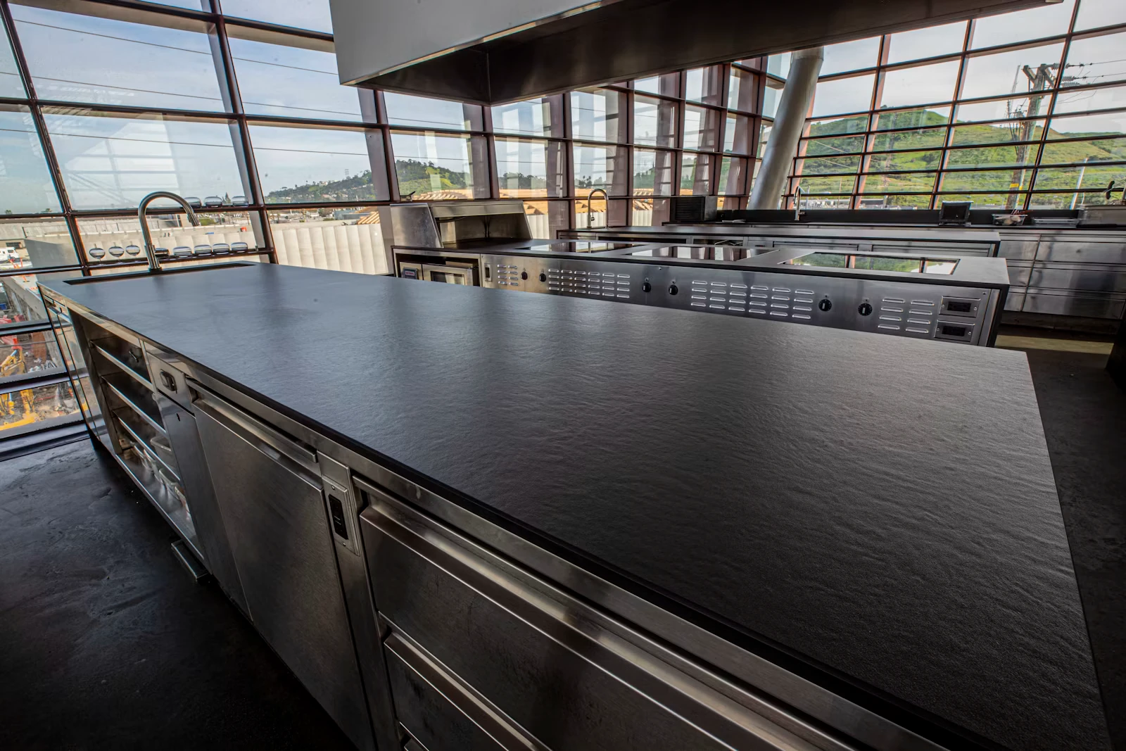 Dekton Sirius