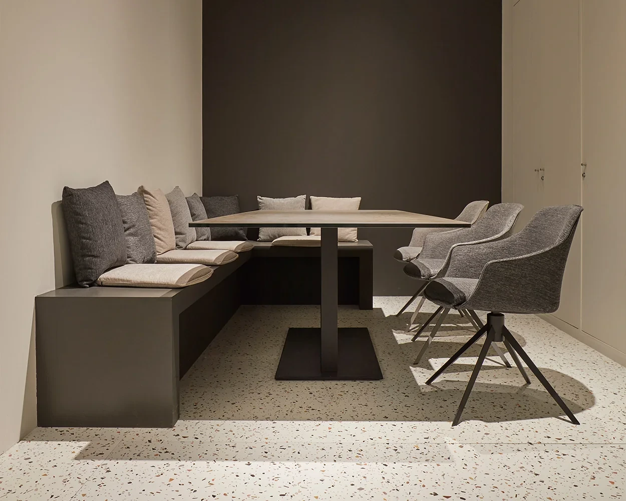 Dado - Table de repas