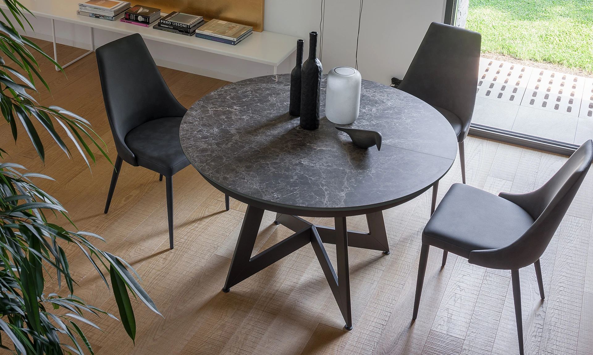 Saturne - Table de repas plateau rond