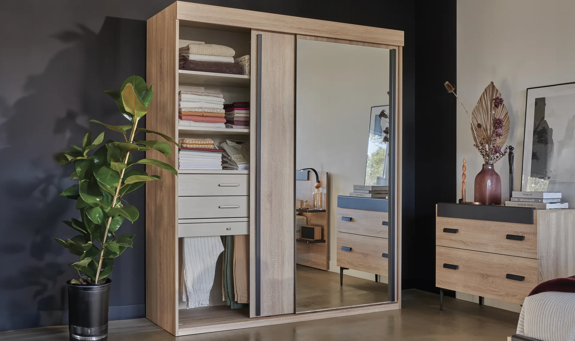 Celio First - Armoire à portes coulissantes