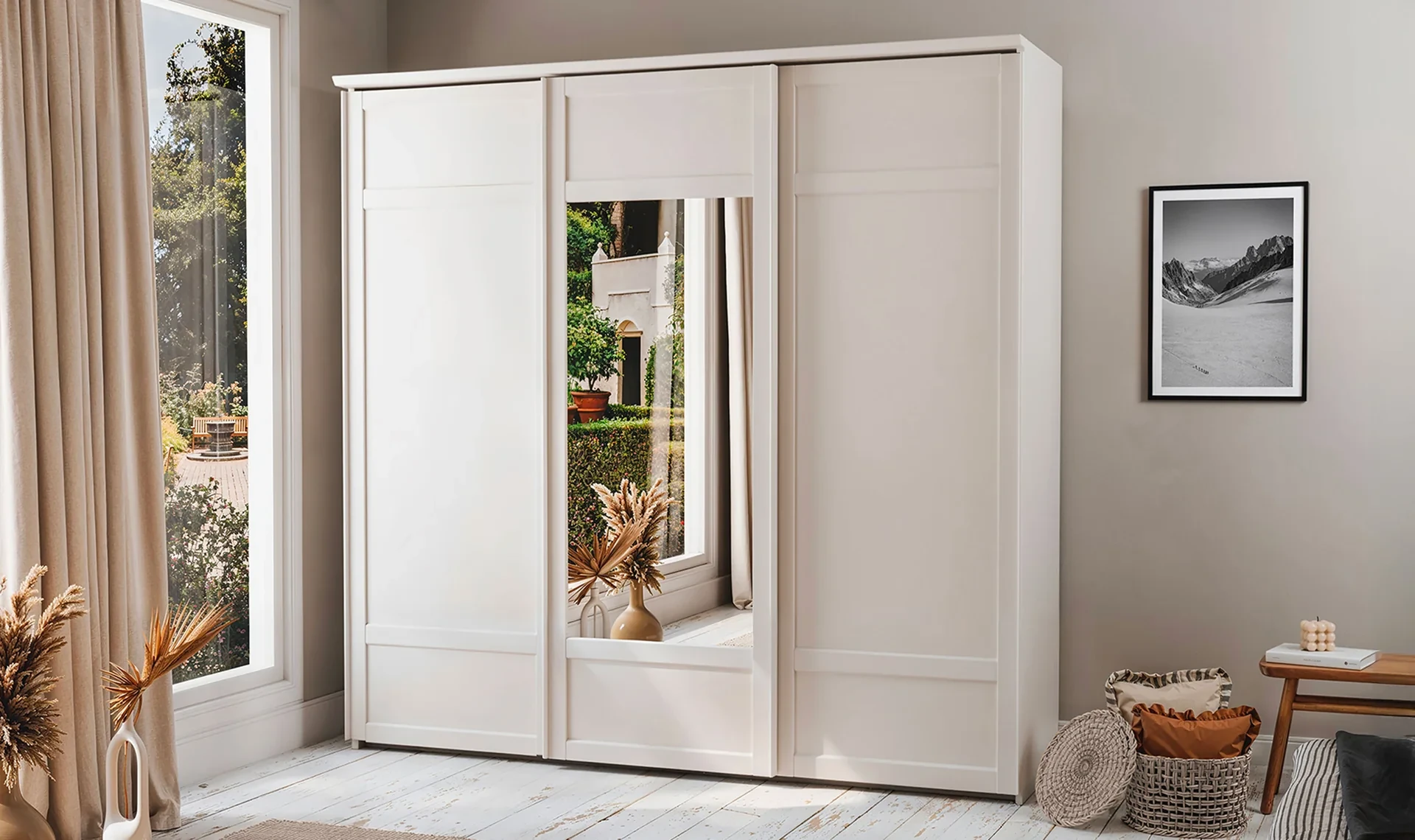 Celio Beaumont - Armoire à portes coulissantes